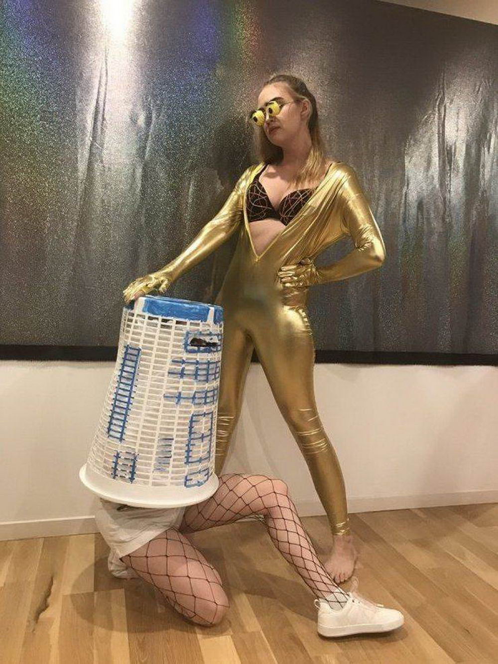 R2-D2-Ladies.jpg